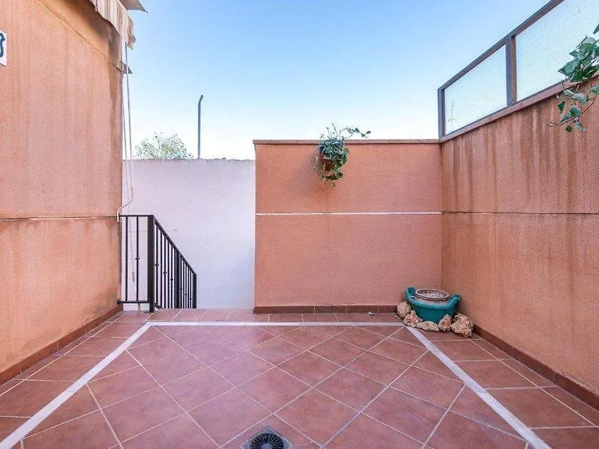 Casa Gallito, By Daimar Granada Holiday home